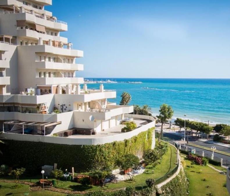 Apartamento BENALBEACH Estudio Premium Benalmádena Exterior foto